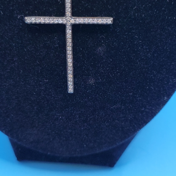 Vintage Gold and Diamond Cross Necklace - Picture 3 of 4